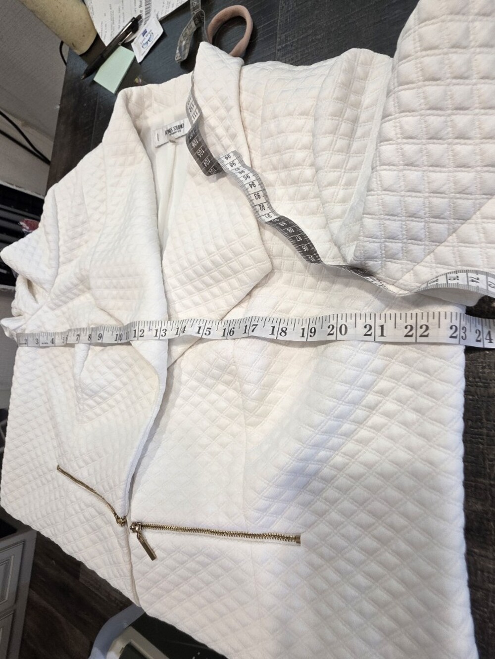 Jones Studio Cream Quilted Open-Front Trench Coat with Gold Zippers - Picture 8 of 11
